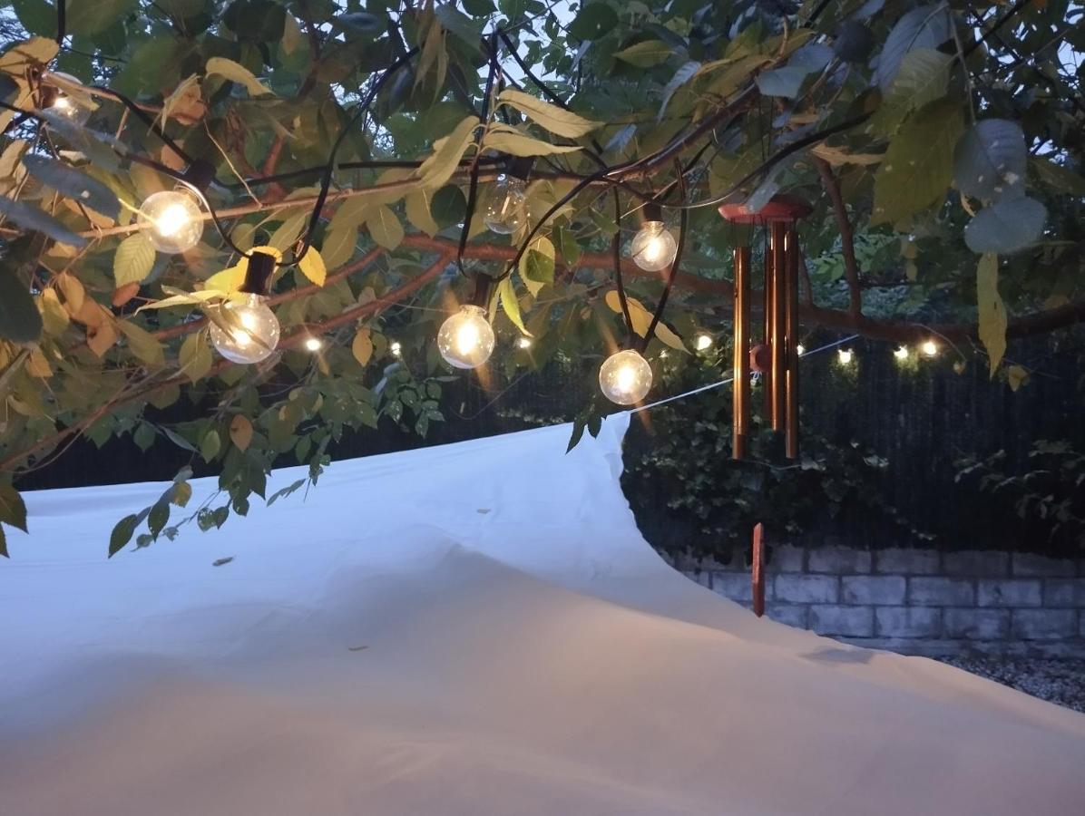 Cool Basement Studio In Hosts House With Private Terrace And Bbq 济祖尔·梅约 外观 照片