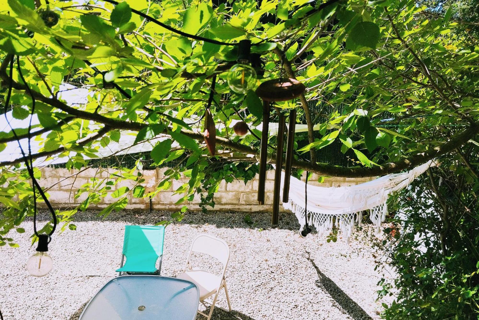 Cool Basement Studio In Hosts House With Private Terrace And Bbq 济祖尔·梅约 外观 照片